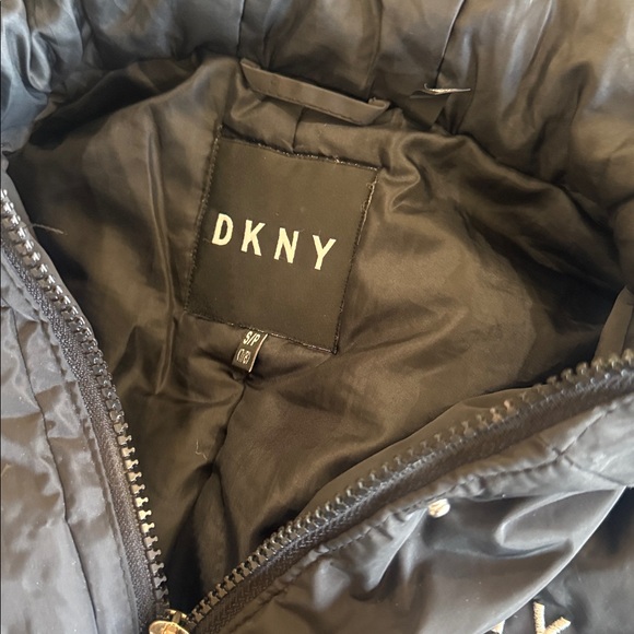DKNY Girls Winter Puffer Rhinestone Detail Hooded Jacket Black Small (7/8 )